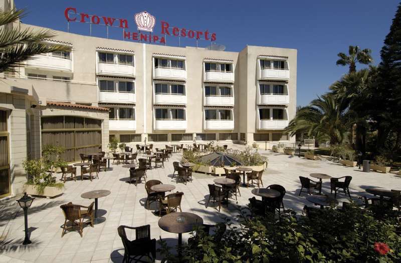 Crown Resorts Henipa Larnaca Exteriör bild